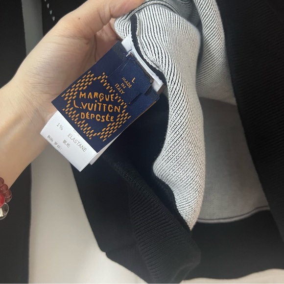 Louis Vuitton Black Monogram Flower Elbow-Patch Zip - Picture 3 of 8